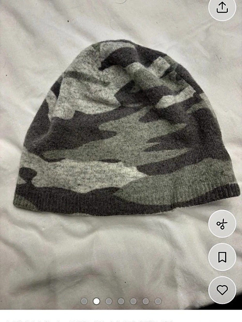 Acrobat 100% cashmere Camo Knit Beanie in Gray & Green Like New one size perfect